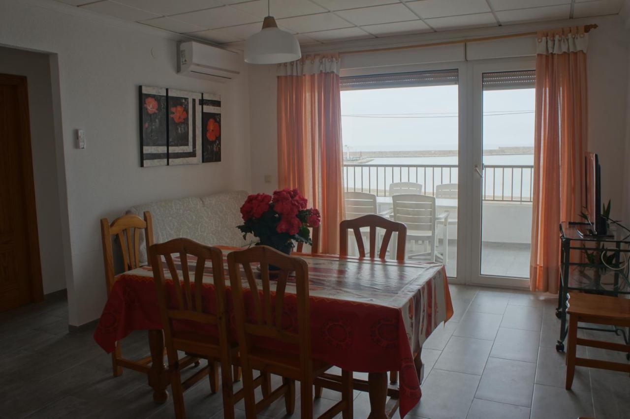 Apartamento dos dormitorios, primera línea y aire acondicionado Peñíscola Exterior foto
